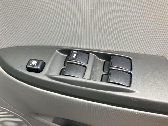 �p���[�E�B���h�E�̃X�C�b�`�ł���B�^�]�Ȃɋ��Ȃ��瑋���J���߂̃R���g���[���ł��܂���B