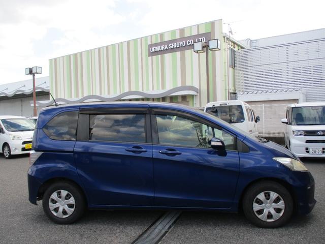 フリード Ｇ　ジャストセレクション　ワンオーナー車　ディスプレイオーディオ　Ｂカメラ　ＥＴＣ　ドラレコ（6枚目）