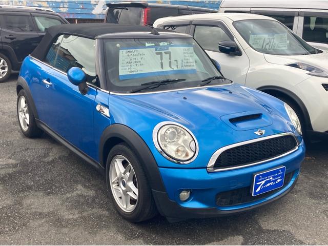 ＭＩＮＩ クーパーＳ　コンバーチブル　純正１６インチアルミホイール　パドルシフト　ＥＴＣ　プッシュスタート　ウッド調コンビステアリング　セキュリティー　ＨＩＤライト（3枚目）