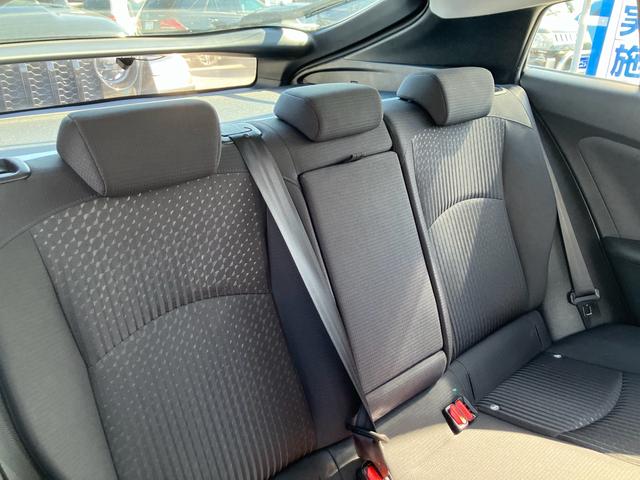 プリウス S 色替 純正ナビ バックカメラ ETC トヨタセーフティーセンス デジタルインナーミラー ドライブレコーダー スマートキー プッシュスタート セキュリティー(11枚目)