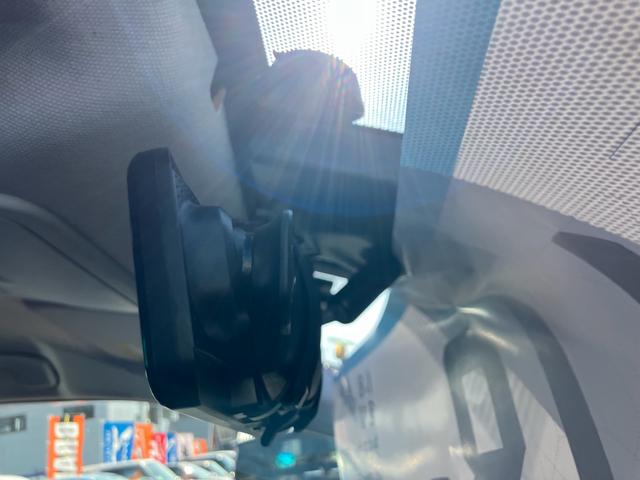 プリウス S 色替 純正ナビ バックカメラ ETC トヨタセーフティーセンス デジタルインナーミラー ドライブレコーダー スマートキー プッシュスタート セキュリティー(20枚目)