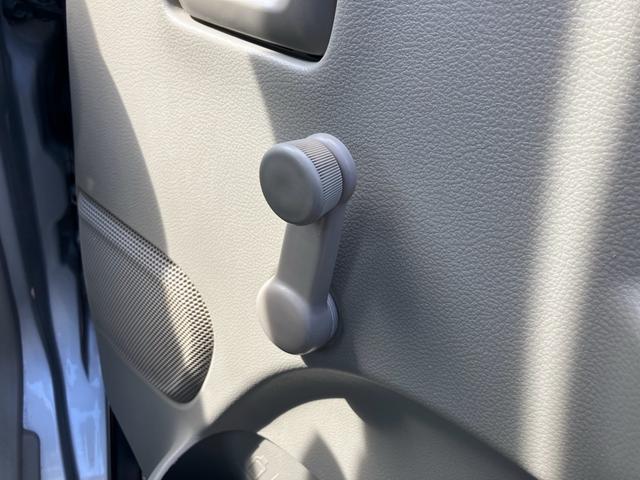 エブリイ GA インパネオートマ エアコン パワステ CD 両側スライドドア 運転席助手席エアバック ヘッドライトレベライザー 積載量350kg(22枚目)