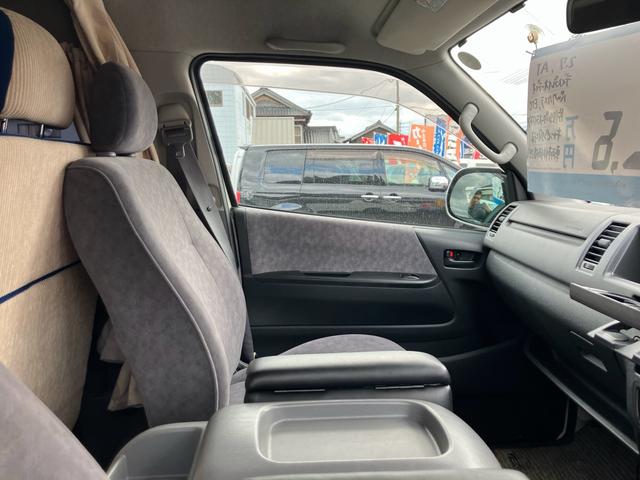 キャンピング仕様　ディスプレイオーディオ　バックカメラ　ＥＴＣ　片側パワースライドドア　キーレス　社外アルミホイール