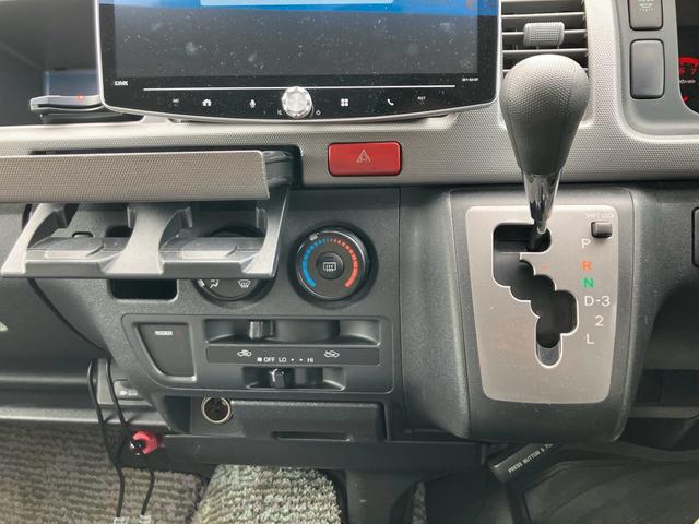 キャンピング仕様　ディスプレイオーディオ　バックカメラ　ＥＴＣ　片側パワースライドドア　キーレス　社外アルミホイール