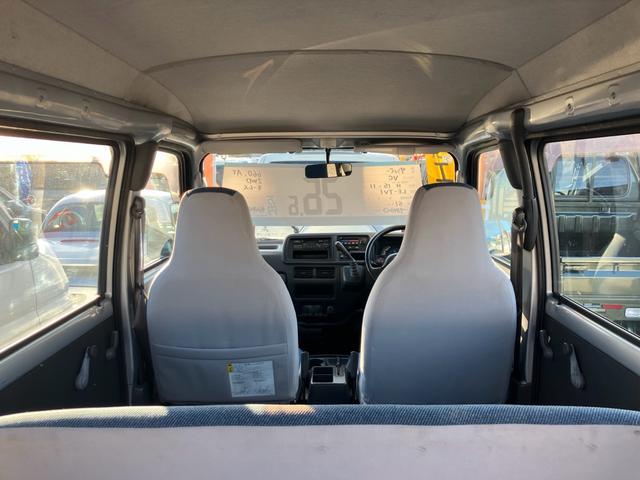 サンバーバン ＶＣ　オートマ　キーレス　純正アルミホイール　エアコン　パワステ　運転席エアバック　両側スライドドア　積載量３５０ｋｇ（7枚目）