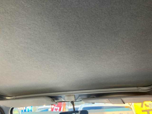 サンバーバン ＶＣ　オートマ　キーレス　純正アルミホイール　エアコン　パワステ　運転席エアバック　両側スライドドア　積載量３５０ｋｇ（15枚目）