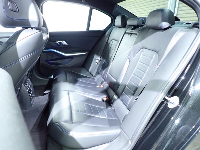 ３シリーズ ３２０ｉ　Ｍスポーツ　禁煙／インテリジェントセーフティー／純正ＨＤＤナビ／パークディスタンスコントロール／アダプティブクルーズコントロール／黒革シート／パワーシート／シートヒーター／純正１９インチアルミ／ＥＴＣ（19枚目）