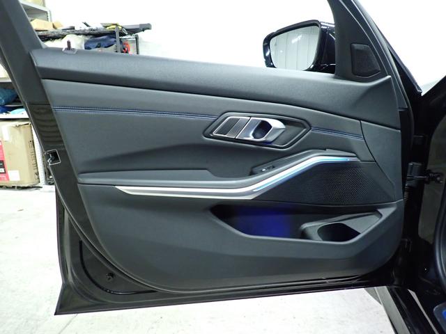 ３シリーズ ３２０ｉ　Ｍスポーツ　禁煙／インテリジェントセーフティー／純正ＨＤＤナビ／パークディスタンスコントロール／アダプティブクルーズコントロール／黒革シート／パワーシート／シートヒーター／純正１９インチアルミ／ＥＴＣ（53枚目）