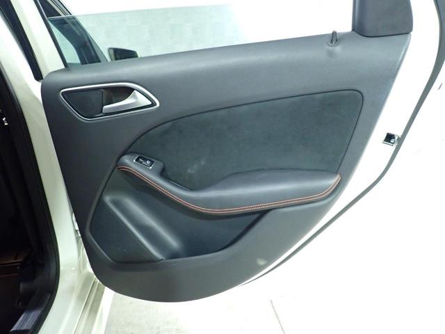 Ｂクラス Ｂ１８０　スポーツ　禁煙／レーダーセーフティパッケージ／ベーシックパッケージプラス／純正ＨＤＤナビ／Ｂｌｕｅｔｏｏｔｈ／バックカメラ／ＬＥＤヘッドライト／アダプティブクルーズコントロール／ブラインドスポットモニター（48枚目）