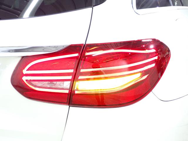 Ｃクラスステーションワゴン Ｃ２２０ｄ　ワゴンアバンギャルド　ＡＭＧライン　禁煙／ワンオーナー／レーダーセーフティパッケージ／純正ＨＤＤナビ／Ｂｌｕｅｔｏｏｔｈ／バックカメラ／パワーバックドア／ブラインドスポットモニター／アダプティブクルーズコントロール／ＬＥＤヘッドライト（12枚目）