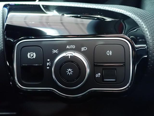MERCEDES BENZ A-CLASS SEDAN A180 STYLE SEDAN AMG LINE