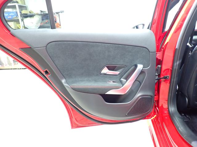 MERCEDES BENZ A-CLASS SEDAN A180 STYLE SEDAN AMG LINE