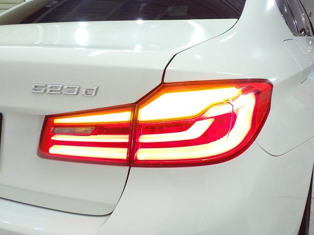 5シリーズ 523d Mスポーツ 禁煙/デビューパッケージ/インテリジェントセーフティー/純正HDDナビ/パワートランク/ソフトクローズドア/ハーマンカードンオーディオ/ヘッドアップディスプレイ/ブラインドスポットモニター(13枚目)