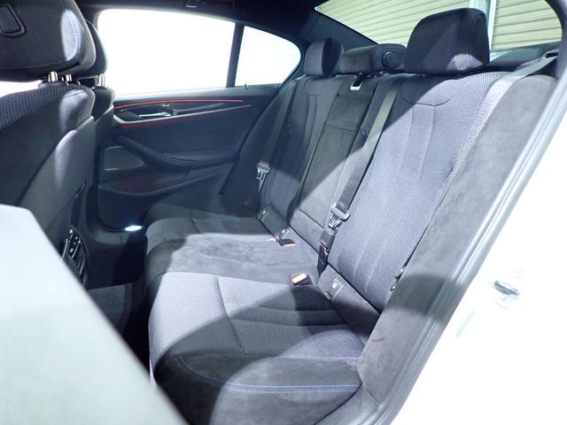 5シリーズ 523d Mスポーツ 禁煙/デビューパッケージ/インテリジェントセーフティー/純正HDDナビ/パワートランク/ソフトクローズドア/ハーマンカードンオーディオ/ヘッドアップディスプレイ/ブラインドスポットモニター(20枚目)