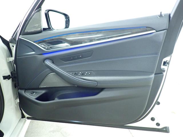 5シリーズ 523d Mスポーツ 禁煙/デビューパッケージ/インテリジェントセーフティー/純正HDDナビ/パワートランク/ソフトクローズドア/ハーマンカードンオーディオ/ヘッドアップディスプレイ/ブラインドスポットモニター(48枚目)