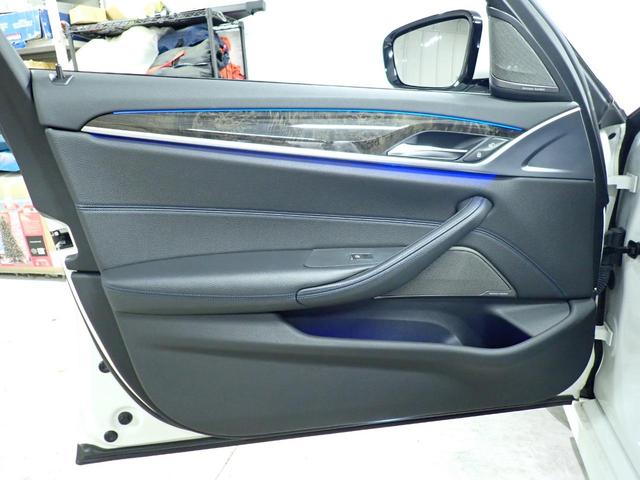 5シリーズ 523d Mスポーツ 禁煙/デビューパッケージ/インテリジェントセーフティー/純正HDDナビ/パワートランク/ソフトクローズドア/ハーマンカードンオーディオ/ヘッドアップディスプレイ/ブラインドスポットモニター(51枚目)