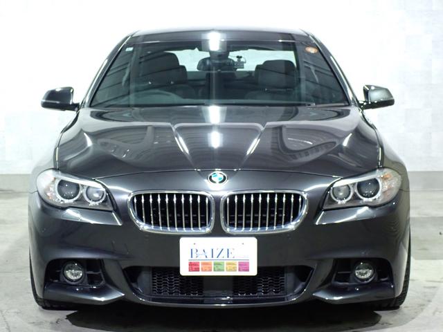 5シリーズ 523i Mスポーツ 禁煙/ワンオーナー/外装色:ソフィストグレーブリリアントエフェクト/インテリジェントセーフティー/純正HDDナビ/フルセグテレビ/Bluetooth/バックカメラ/アダプティブクルーズコントロール(3枚目)