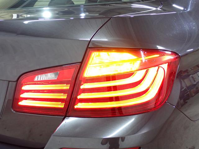 5シリーズ 523i Mスポーツ 禁煙/ワンオーナー/外装色:ソフィストグレーブリリアントエフェクト/インテリジェントセーフティー/純正HDDナビ/フルセグテレビ/Bluetooth/バックカメラ/アダプティブクルーズコントロール(12枚目)