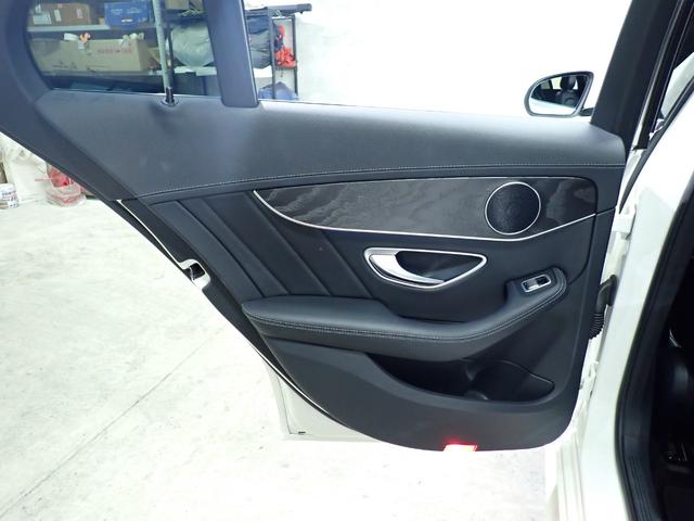 Cクラス C200アバンギャルド AMGライン 禁煙/レザーエクスクルーシブパッケージ/レーダーセーフティパッケージ/ベーシックパッケージ/黒革シート/パフュームアトマイザー/パワートランク/ヘッドアップディスプレイ/純正HDDナビ/ETC(49枚目)