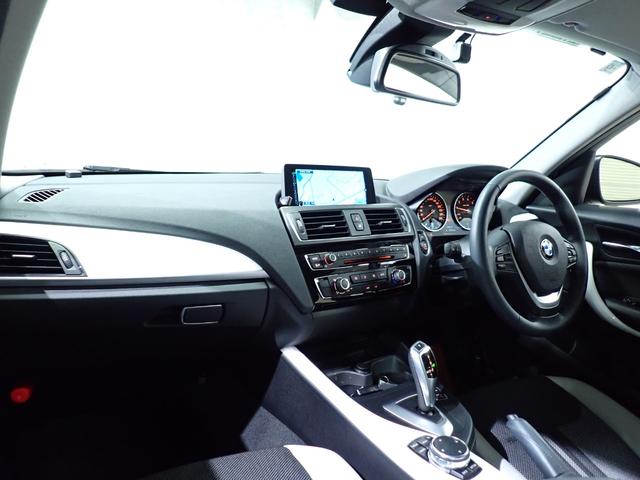 1シリーズ 118i スタイル 禁煙/インテリジェントセーフティー/純正HDDナビ/バックカメラ/フルセグテレビチューナー/Bluetooth/白黒ハーフレザーシート/LEDヘッドライト/ETC/DVD再生/クルーズコントロール(21枚目)