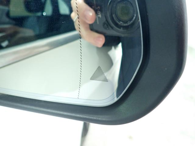 GLC GLC220d 4マチック 禁煙/レーダーセーフティパッケージ/純正HDDナビ/Bluetooth/全方位カメラ/パワーバックドア/シートヒーター/アダプティブクルーズコントロール/ブラインドスポットモニター(11枚目)