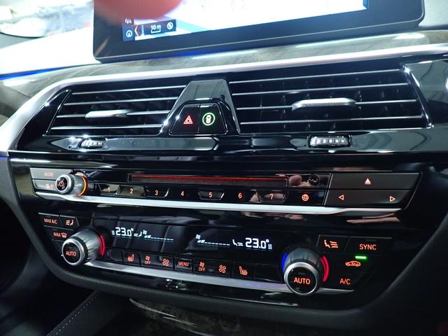 ●最新スキャンツールを使用したコンピューター診断も可能。