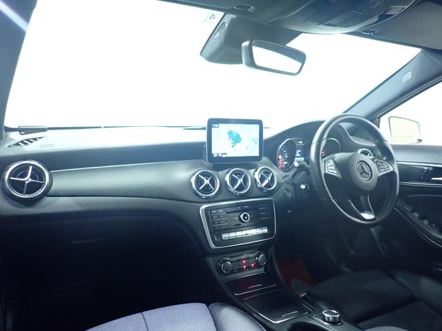 ＧＬＡクラス ＧＬＡ１８０　禁煙／レーダーセーフティパッケージ／ナビゲーションパッケージ／純正ＨＤＤナビ／フルセグテレビ／ＥＴＣ／バックカメラ／ブラインドスポットモニター／オートハイビームアシスト／ＬＥＤヘッドライト（22枚目）