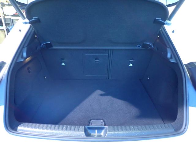 ＧＬＡクラス ＧＬＡ１８０　禁煙／レーダーセーフティパッケージ／ナビゲーションパッケージ／純正ＨＤＤナビ／フルセグテレビ／ＥＴＣ／バックカメラ／ブラインドスポットモニター／オートハイビームアシスト／ＬＥＤヘッドライト（52枚目）