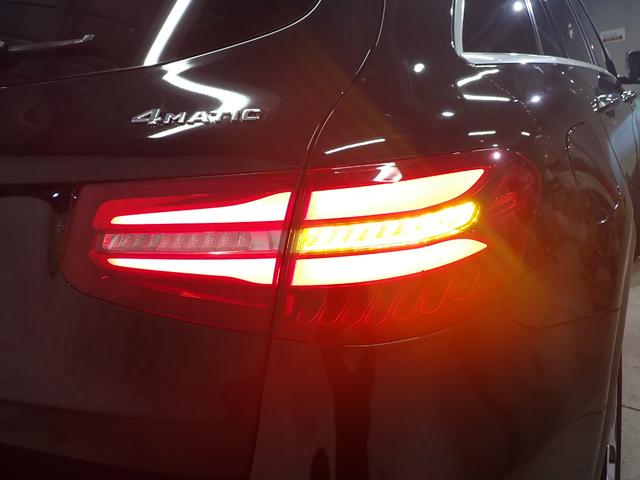 ＧＬＣ ＧＬＣ２２０ｄ　４マチックスポーツ　禁煙／ワンオーナー／レーダーセーフティパッケージ／ヘッドアップディスプレイ／純正ＨＤＤナビ／Ｂｌｕｅｔｏｏｔｈ／全方位カメラ／パワーバックドア／ＥＴＣ／ブラインドスポットモニター／純正１９インチアルミ（13枚目）