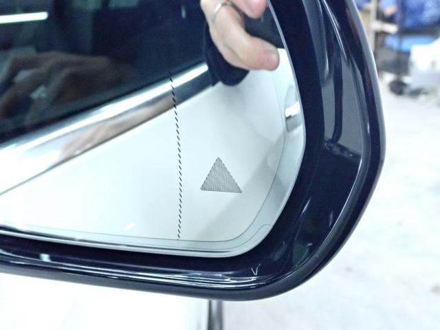 Ｅクラス Ｅ２００　アバンギャルド　スポーツ　禁煙／レーダーセーフティパッケージ／レザーパッケージ／純正ＨＤＤナビ／Ｂｌｕｅｔｏｏｔｈ／全方位カメラ／ブラインドスポットモニター／アダプティブクルーズコントロール／ハイビームアシスト（11枚目）