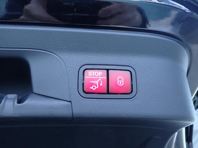 ���L�X�Ƃ����g�����N���[���ɂȂ��Ă���܂��B���[�ʂ����˔������Ă��܂��B