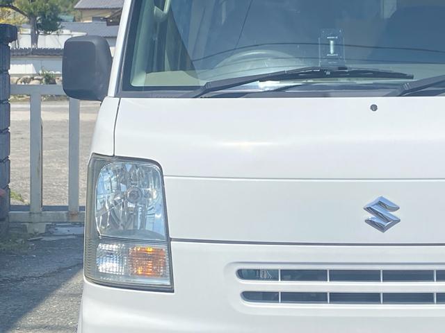 スクラム ＰＡ　キッチンカー　移動販売　２層シンク　給水ポンプ　室内電源コンセント　左＆後ろ販売窓口　販売カウンター　販売パラソルたて　販売室仕切り　ルーフキャリア　ＥＴＣ　走行７．２万キロ　車検２年（6枚目）