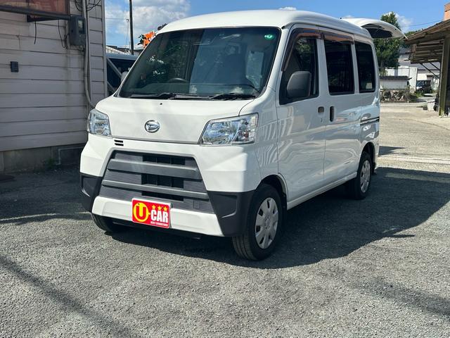 ハイゼットカーゴ スローパーＳＡ３　車検２年　スローパー　車いす移動車　福祉車両　介護タクシー　８ナンバー　衝突安全ブレーキ　アイドリングストップ　キーレス　パワーウインド　ドアバイザー　プライバシーガラス　走行７．０万キロ（6枚目）