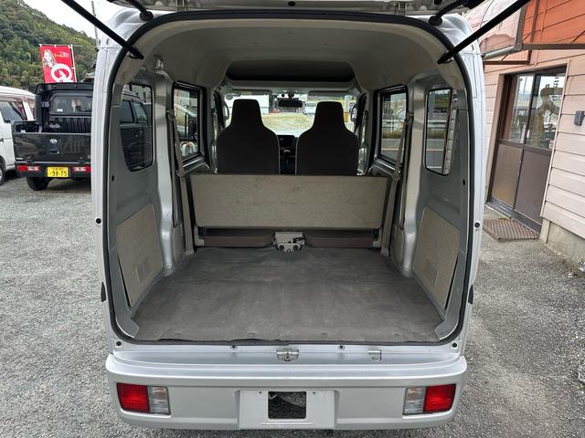 ＮＶ１００クリッパーバン ＤＸ　ＧＬパッケージ　車検２年　４速オートマ　ＥＴＣ　ドライブレコーダー　パワーウインド　キーレス　フルフラット　ドアバイザー　ワンオーナー　走行７．０万キロ（10枚目）