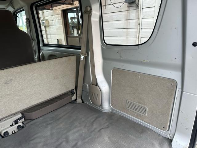 ＮＶ１００クリッパーバン ＤＸ　ＧＬパッケージ　車検２年　４速オートマ　ＥＴＣ　ドライブレコーダー　パワーウインド　キーレス　フルフラット　ドアバイザー　ワンオーナー　走行７．０万キロ（12枚目）