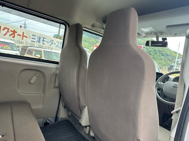 ＮＶ１００クリッパーバン ＤＸ　ＧＬパッケージ　車検２年　４速オートマ　ＥＴＣ　ドライブレコーダー　パワーウインド　キーレス　フルフラット　ドアバイザー　ワンオーナー　走行７．０万キロ（16枚目）