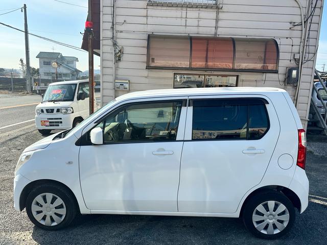 ワゴンR FX 車検2年付 アイドリングストップ ETC CD キーレス プライバシーガラス メッキグリル ドアバイザー 電動格納ミラー 走行5.3万(4枚目)