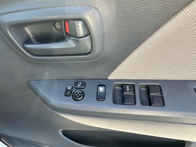 ワゴンR FX 車検2年付 アイドリングストップ ETC CD キーレス プライバシーガラス メッキグリル ドアバイザー 電動格納ミラー 走行5.3万(35枚目)