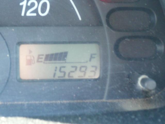 キャリイトラック KCエアコン・パワステ パートタイム4WD 5MT エアコン チューナー 荷台枠ゴム付三方間 テールゲートチェーン パワステ 350kg積載 バイザ(5枚目)