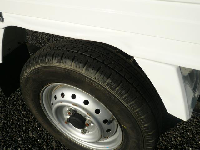 キャリイトラック KCエアコン・パワステ パートタイム4WD 5MT エアコン チューナー 荷台枠ゴム付三方間 テールゲートチェーン パワステ 350kg積載 バイザ(20枚目)