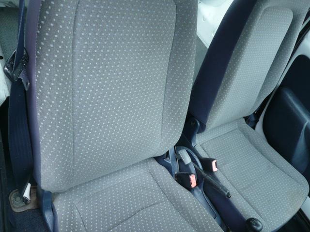 ツイン ガソリンＡ　小型軽自動車　２人乗り　フロア５ＭＴ　エアコン　カセットデッキ運転席エアバッグ　パワーウィンドウ　メンテナンスノート　取説　リアハッチガラス（15枚目）