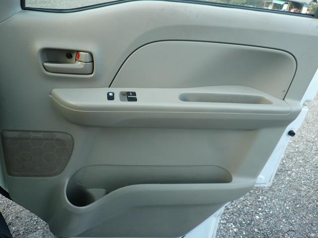 ミニキャブバン Ｇ　６代目・エブリイＯＥＭ車両　４ＡＴ　パートタイム４ＷＤ　ＡＣ　チューナー　両側スライドドア　前席パワーウィンドウ（リア席手動キーレス　ＬＥＤヘッドライト　障害物センサー　社外ＡＷ　取説　予防安全機能（24枚目）