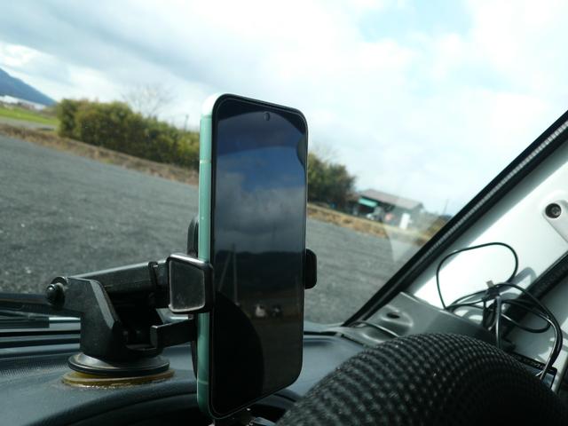 キャリイトラック 　パワーゲートリフター　垂直式　パートタイム４ＷＤ　５ＭＴ　ＡＣヤシマ産業　三方間　格子型鳥居　鳥居プロテクター　荷台枠ゴム　運転席エアバッグ　タイヤ交換済　ＥＴＣ（10枚目）