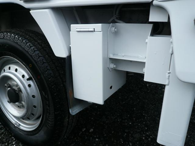 キャリイトラック 　パワーゲートリフター　垂直式　パートタイム４ＷＤ　５ＭＴ　ＡＣヤシマ産業　三方間　格子型鳥居　鳥居プロテクター　荷台枠ゴム　運転席エアバッグ　タイヤ交換済　ＥＴＣ（30枚目）
