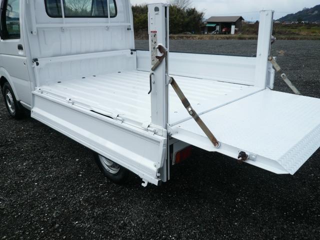 キャリイトラック 　パワーゲートリフター　垂直式　パートタイム４ＷＤ　５ＭＴ　ＡＣヤシマ産業　三方間　格子型鳥居　鳥居プロテクター　荷台枠ゴム　運転席エアバッグ　タイヤ交換済　ＥＴＣ（37枚目）