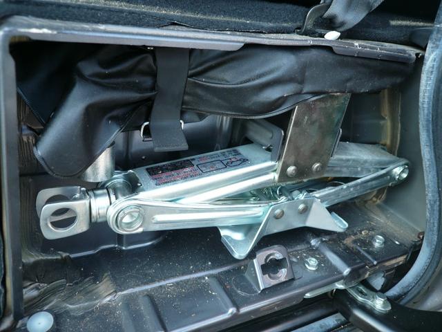 ���A�Q�[�g�傫���J���̂ő傫�ȉו��̐ςݍ~�낵���y�X�ł��I