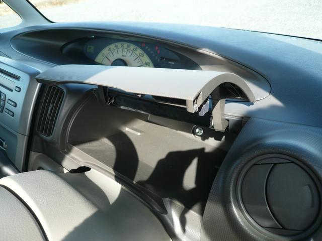 タント 　車いすスローパー　車いす１台　リア席なし　３人乗り　エアコン　キーレス　左右非対称リアドア（右：通常ドア・左：スライドドア）盗難防止装置　電動固定装置　スロープ（手動引き出し式）（16枚目）