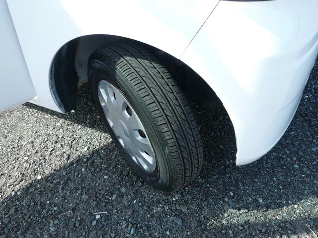 タント 　車いすスローパー　車いす１台　リア席なし　３人乗り　エアコン　キーレス　左右非対称リアドア（右：通常ドア・左：スライドドア）盗難防止装置　電動固定装置　スロープ（手動引き出し式）（37枚目）