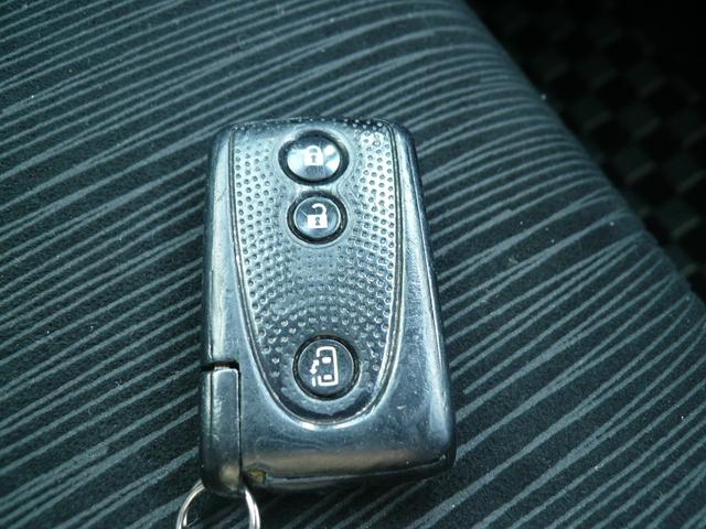 �����d���X���C�h�h�A�J�X�C�b�`�t���X�}�[�g�L�[�����^�b�`�Ńh�A�̊J�E���̊J���߂��ł���̂Ŏg�����肪�����ł���I