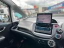 フィット Ｇ　スマートスタイルエディション　ストラーダＨＤＤナビＴＶ　スマートキー　ビルトインＥＴＣ　走行３３０３９ｋｍ　ミラーウィンカー　車検令和６年１１月（4枚目）